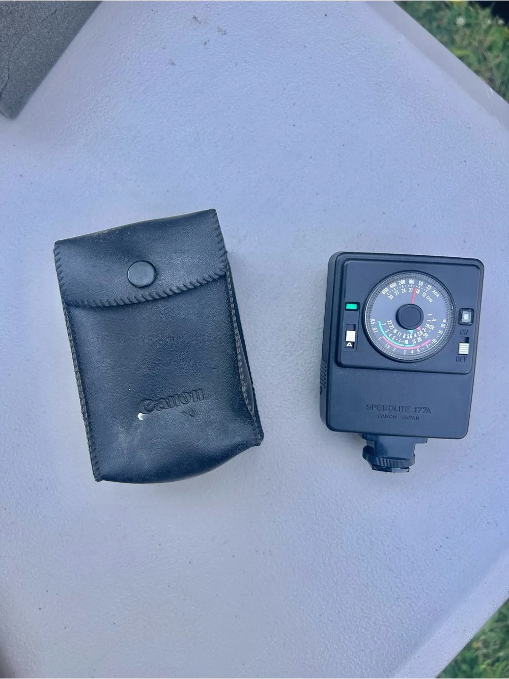Canon Speedlite 177A Flash Unit in Black with Black Case